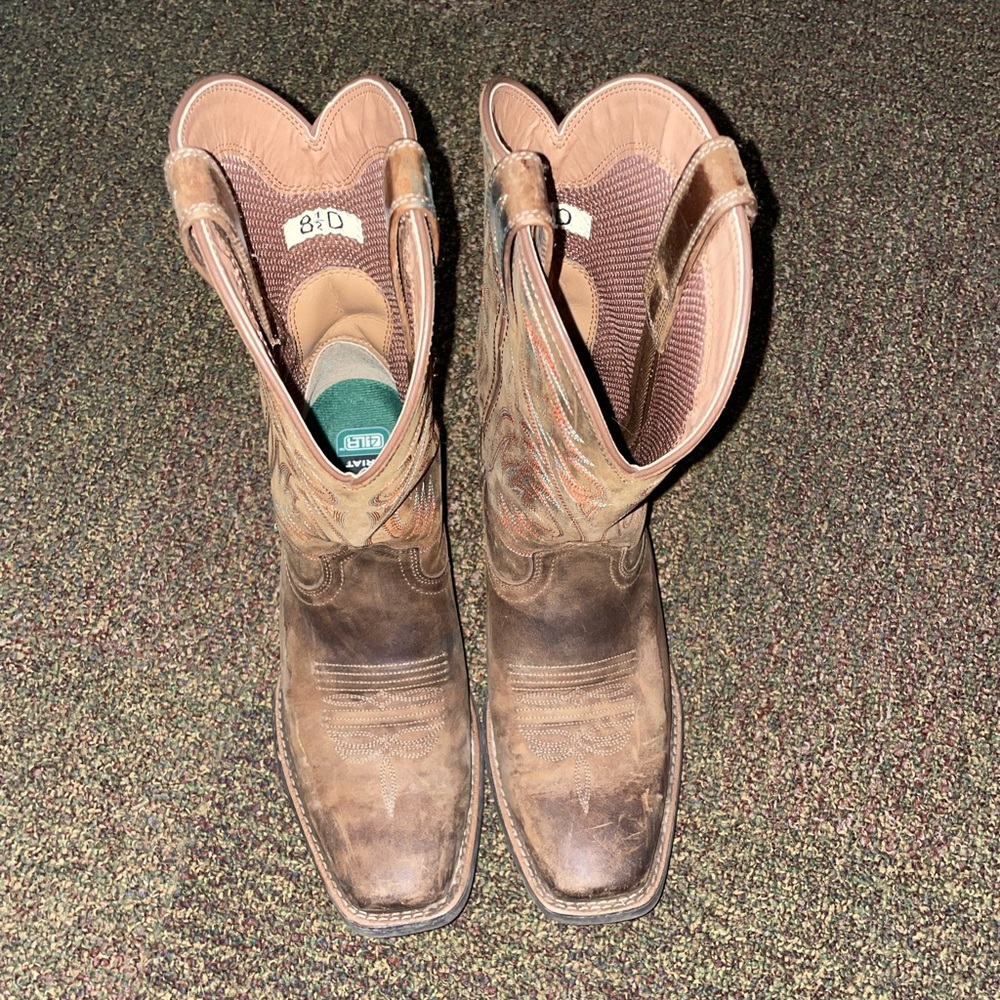 Men’s Arita boots